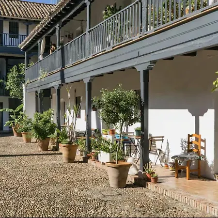 Conde Courtyard By Valcambre Séville